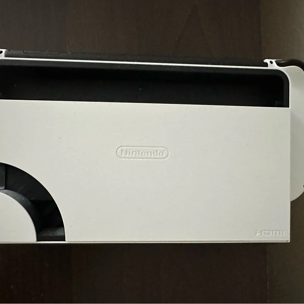 Nintendo Switch OLED Console - White - Picture 5 of 5
